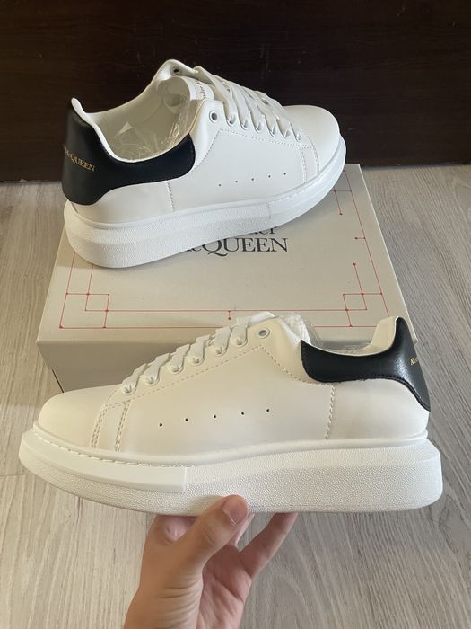 Alexander McQUEEN