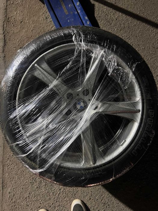 Диски 245/45/19 вместе c покрышками от PIRELLI