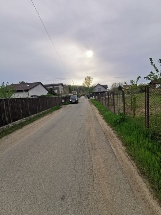 Teren Petresti Str. Crizantemelor 974mp