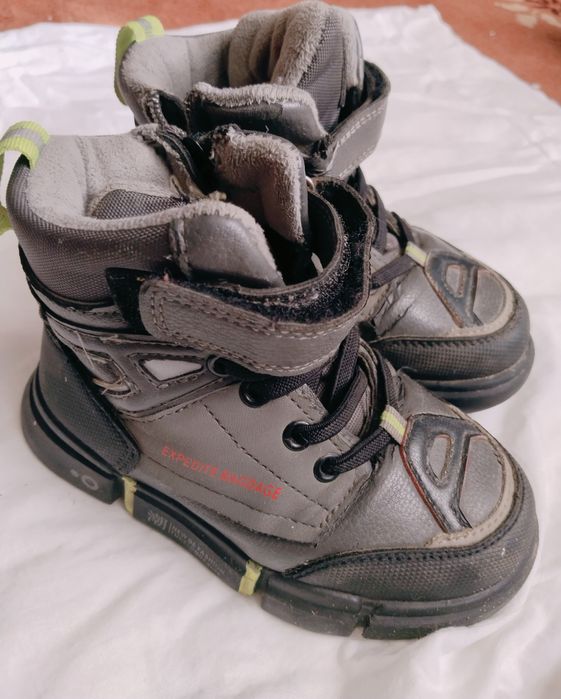 Детский обувь продаю