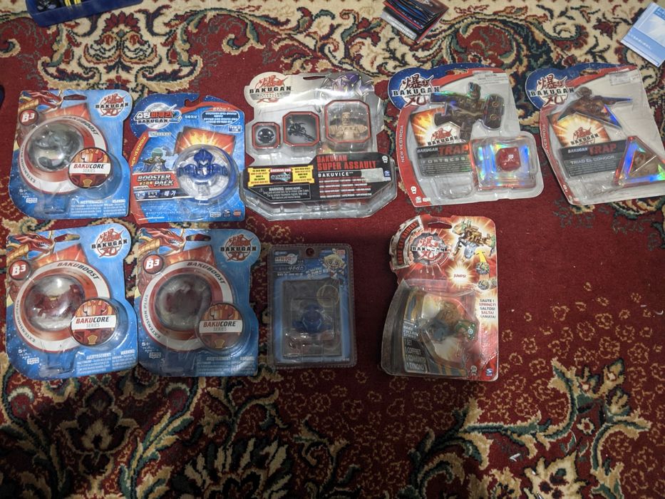 Продам бакуган из старых сезонов