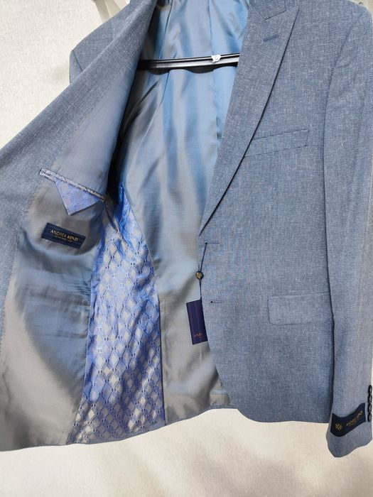 Продам новый костюм