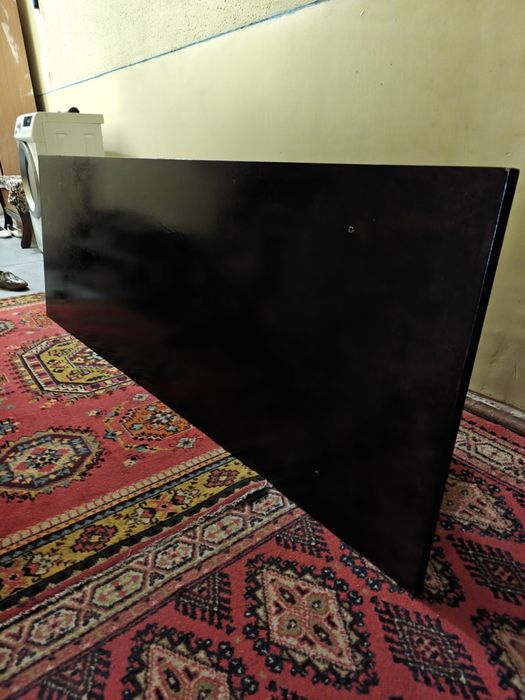 Стол в идеальном состоянии