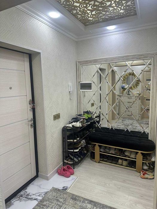 Себзар 4/8/9 площадь 90м2, мебель и техника, ор-р Корзинка