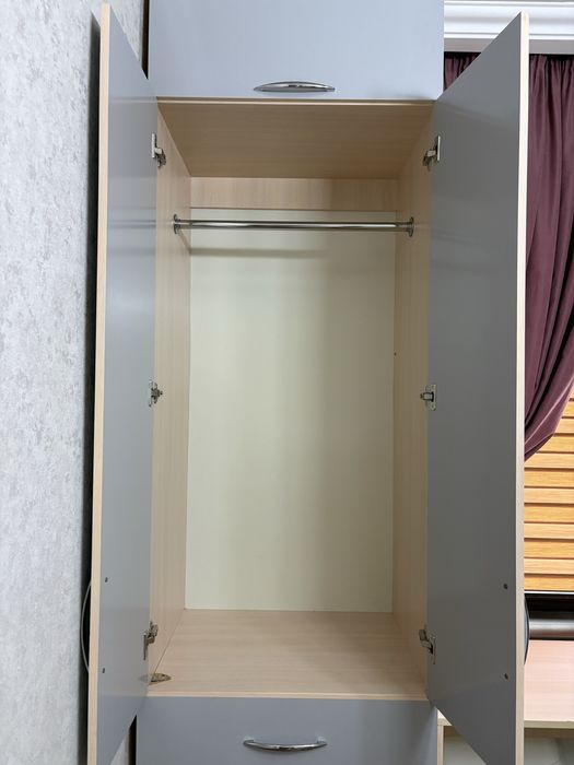 Продаю шкаф звоните