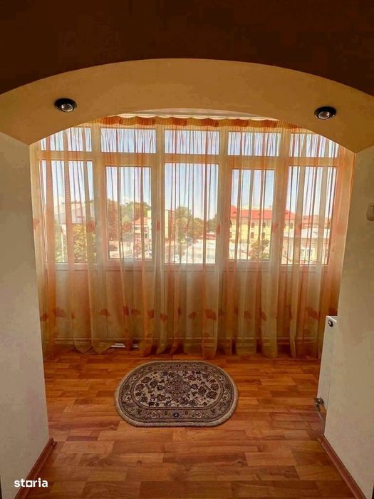 De vanzare apartament cu 3 camere si 2 balcoane,zona Roman Voda 71900e