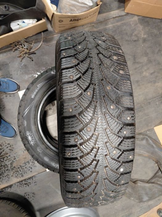 Зимняя шипованная резина