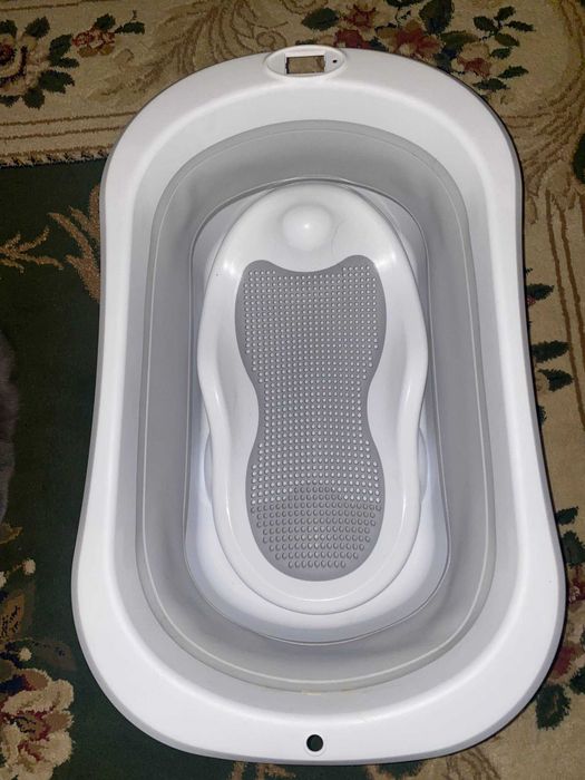 Chaqaloq cho'miltirish uchun yig'iladigan tog'ora