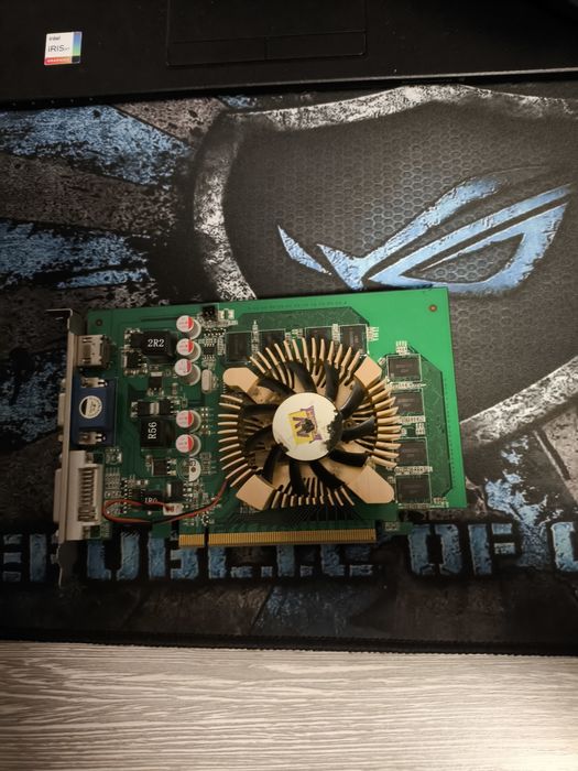 Видеокарта NVIDIA GeForce 9500 GT 512MB DDR2 (на запчасти / затычка)
П
