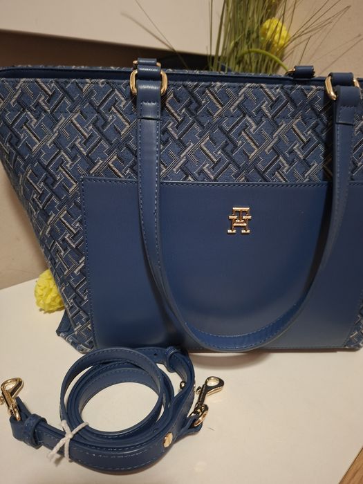 Тоmmy Hilfiger нова с етикет