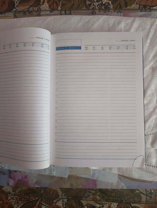 Ежедневник в кожаном мягком исполнении.