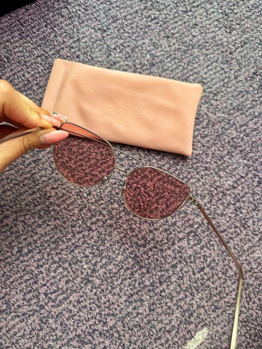 Слънчеви очила с подарък калъф