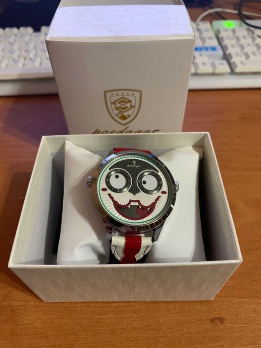 Продам часы джокер