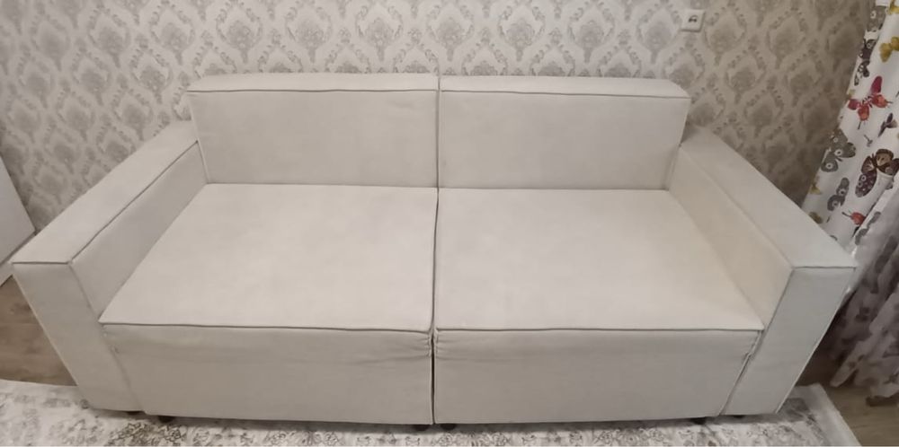 Продам  стильный диван 220 см