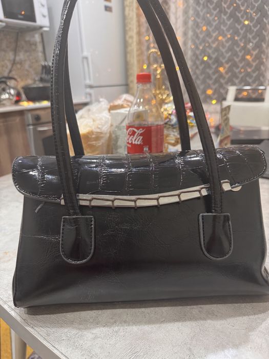 Продам сумочку.