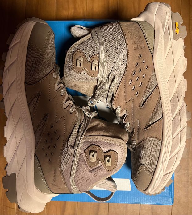 HOKA - спортни обувки