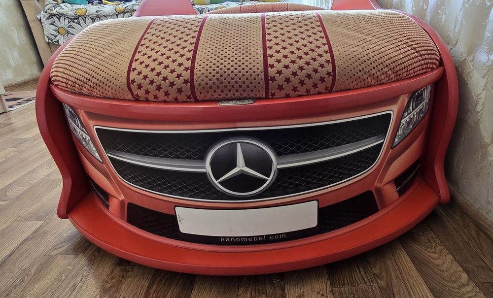 Кровать-машинка Мерседес