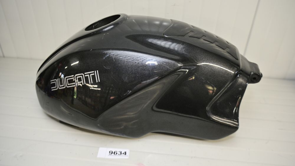 Ducati Monster 600 Rezervor de benzina plastic