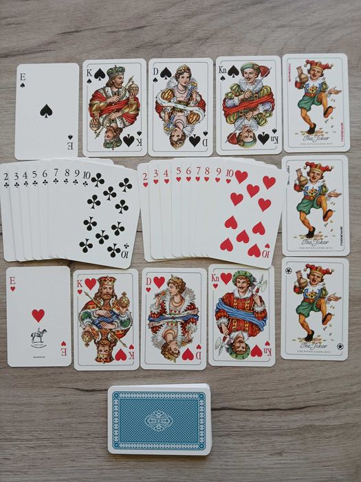 Стари карти за игра