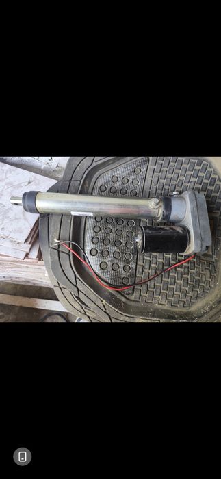 Vand cilindru electrin.de met lemnchen care dirijeaza lancile.