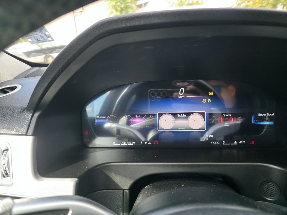 Дигитално табло  w212