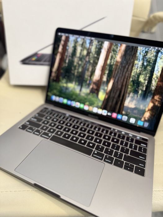 Laptop Apple MacBook Pro 2018 13 inch Touchbar