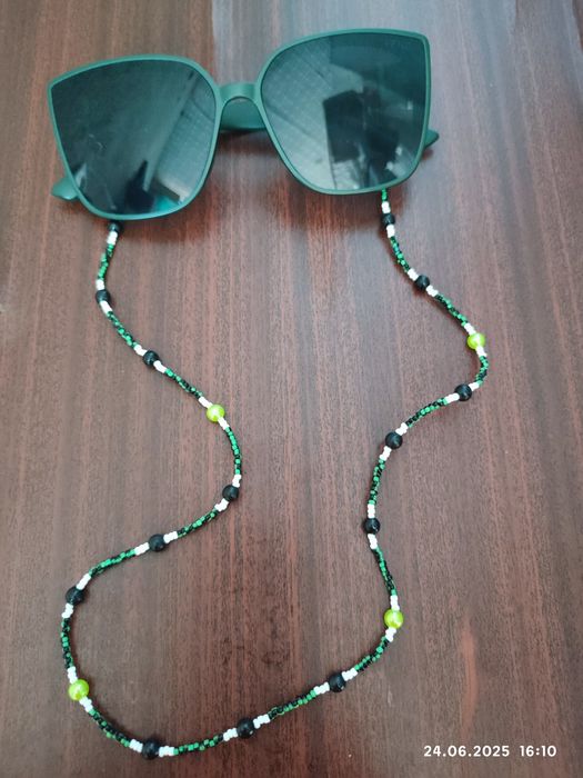 Продам шнурок из бисера  для очков