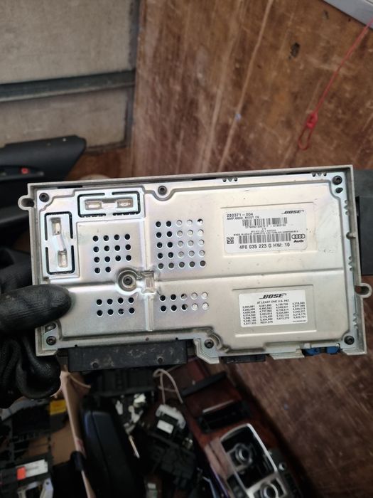 Усилвател  Bose Босе за Ауди А6 Ц6 4Ф 2007г
