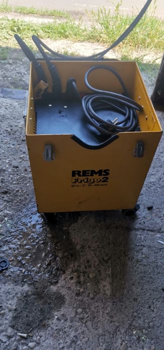 Aparat pentru înghețat conducte spre închiriere