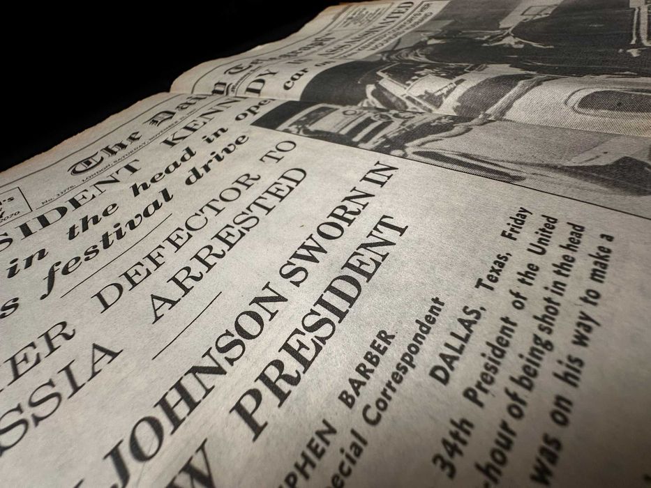 Ziar britanic The Daily Telegraph din data de 23 noiembrie 1963