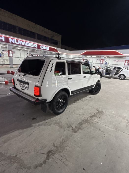 Lada neba 4*4 bir qul xaydalgan