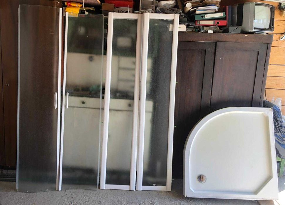 Cabina dus cu cada si dus