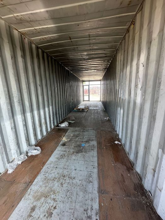 Продам два контейнера