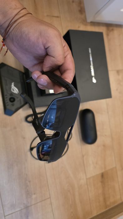 Asus ROG gaming Glasses R1 X Real