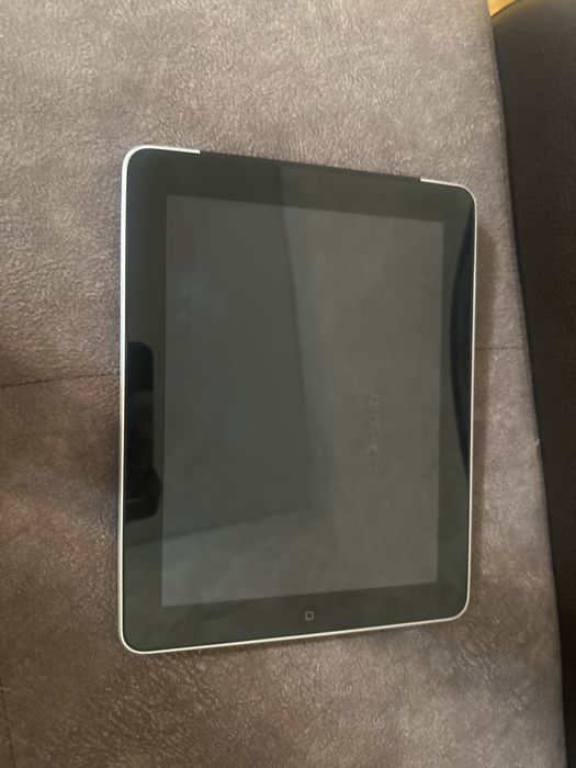Ipad iphone старый не включаеться