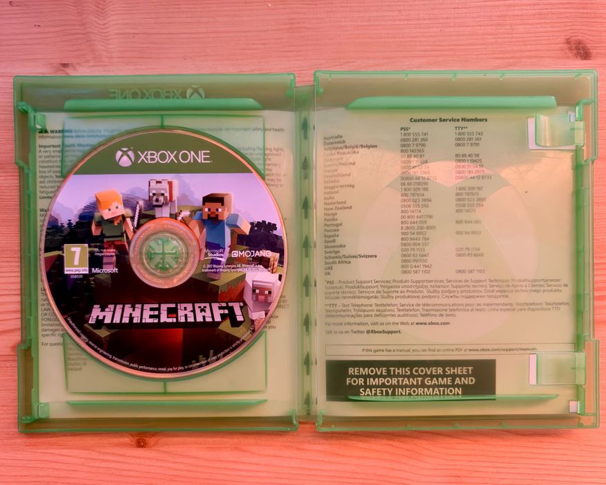 Minecraft Bedrock XBOX (impecabil dar desigilat)