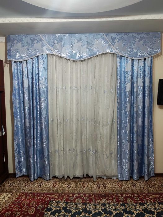 Продам тюл, занавески, защитник и карниз! Длина карниза: 2м, 80см.
