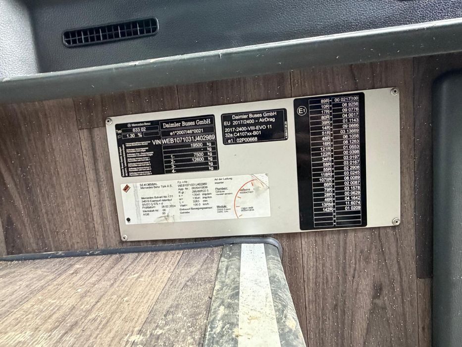 Autobuz Mercedes Intouro