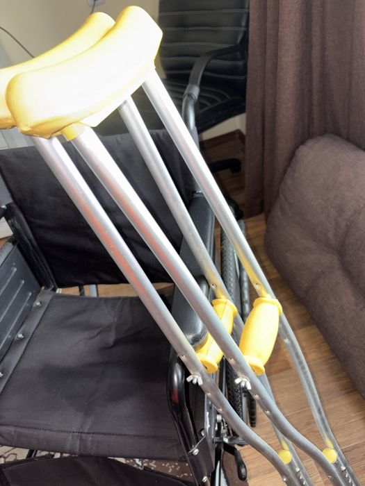 Продам инвалидную коляску