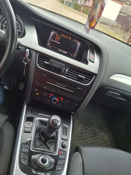 Vând audi a 4b8 2012