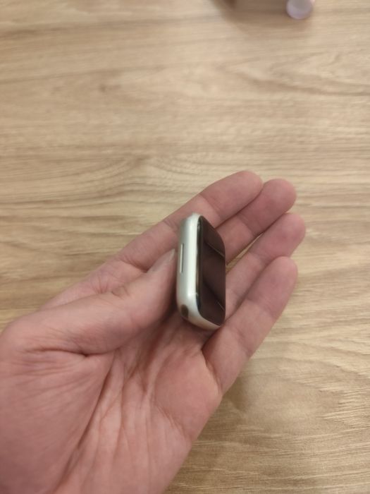 Apple Watch 7 45mm silver