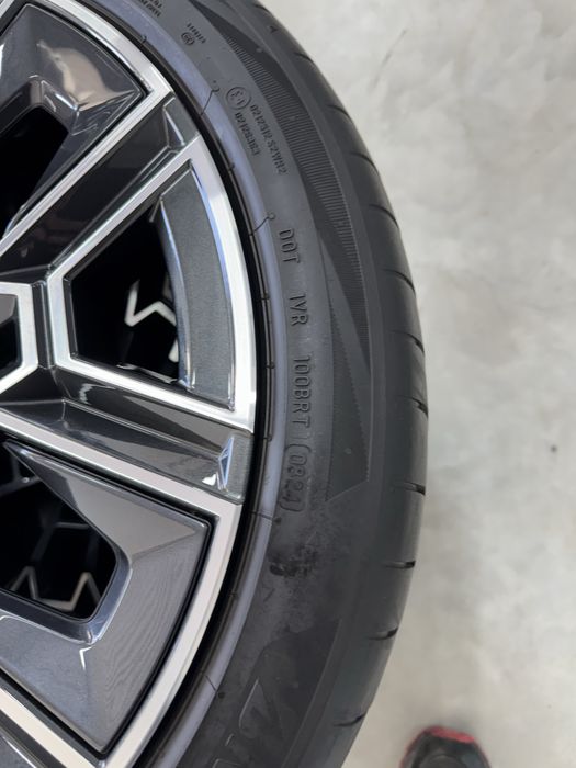 Jante Bmw i5 G60 R20 G61 M939 Originale Bridgestone 2024 Vara