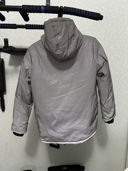 Продам куртку , можно и девочкам и мальчикам