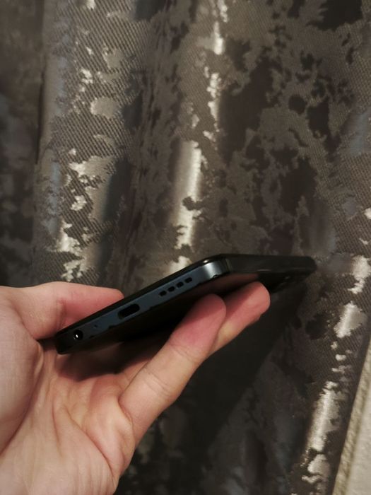 Смартфон Vivo Y35