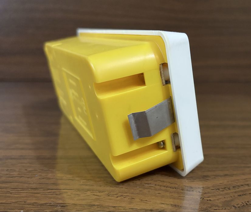 Часы электронные встраиваемые, новые, 1991 г