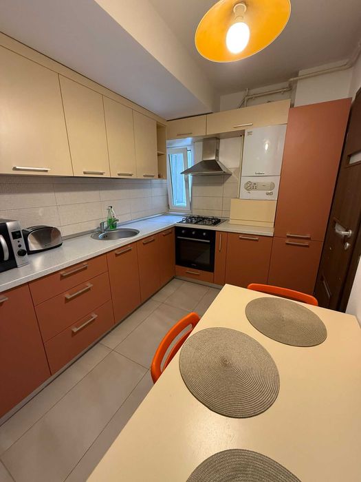 Proprietar inchiriez apartament 2 camere marriott, 13 septembrie