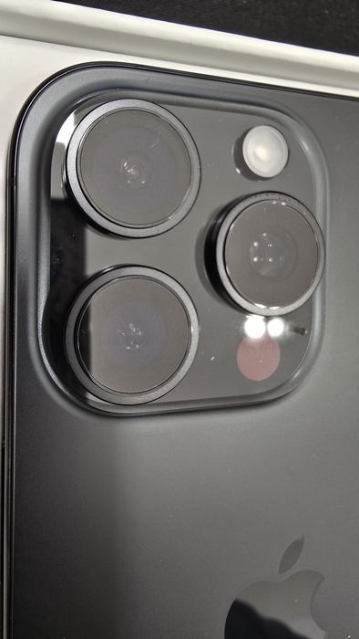 Iphone 16 pro 128gb неизползван !