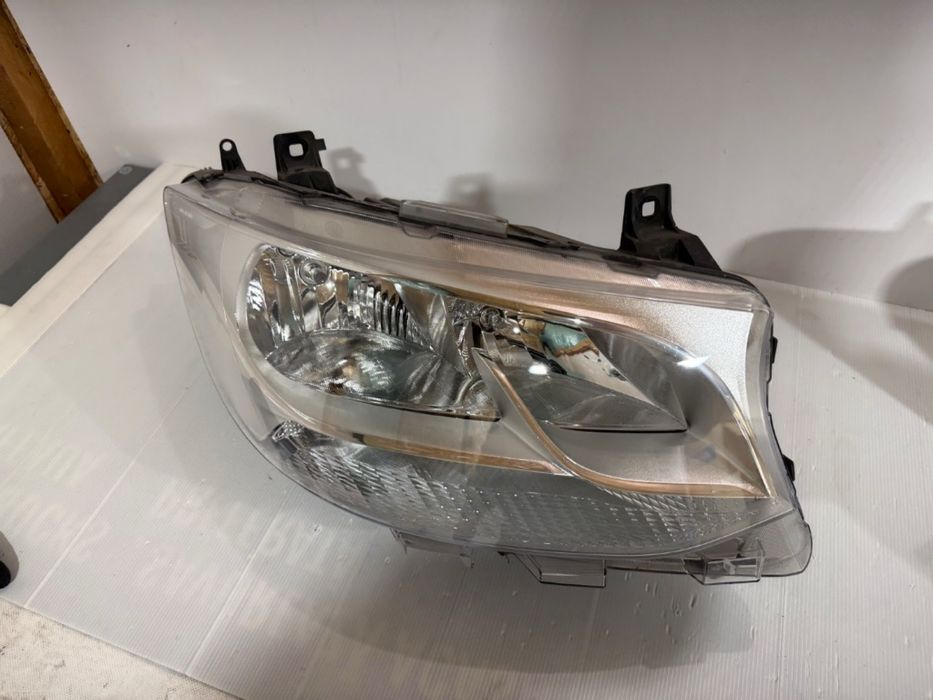 Far stânga dreapta Mercedes Sprinter 2018/2026 W907/W910