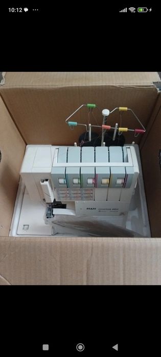 Mașină surfilat-triploc