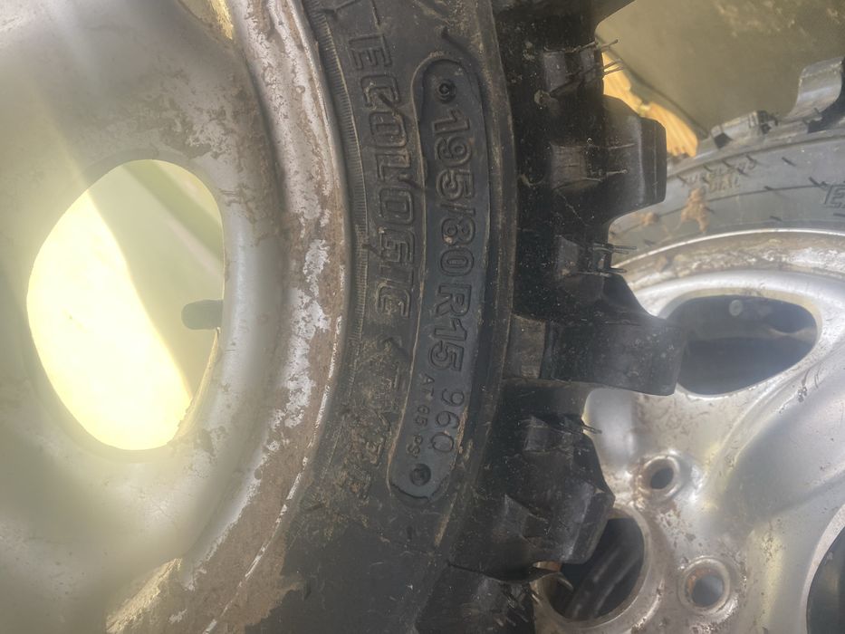 Jante si cauciucuri teren ( profil simex) 195/80/15